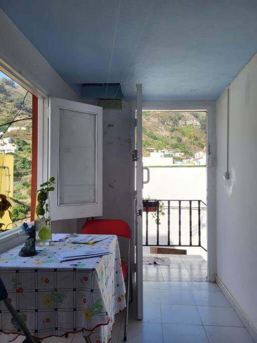Casa En Teror Centrica Turismo De Ciudad Y Bosques Apartment Bagian luar foto